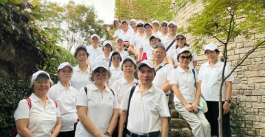 “学习二十大，红心跟党走，弘扬正能量”分子植物卓越中心组织退休干部“云三看”活动圆满结束