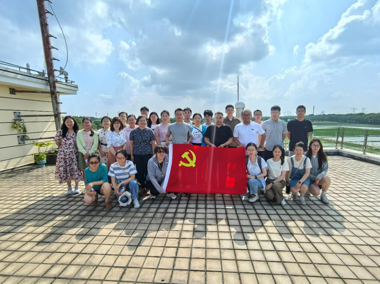 深悟八项规定，强化作风建设——分子植物卓越中心作物功能基因组党支部和市农科院作物所玉米中心党支部联合开展主题党日活动