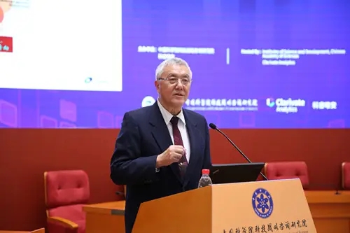 协同育人的科学家精神